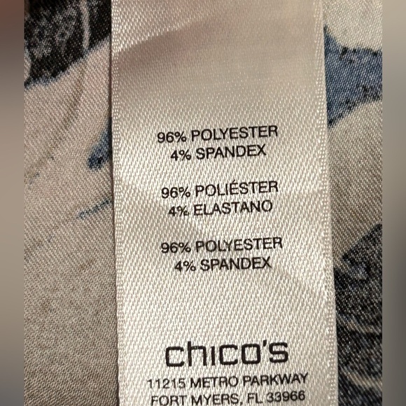 Chicos Travelers Collection Patchwork Print Jacket, size Large / 2 - Picture 11 of 12